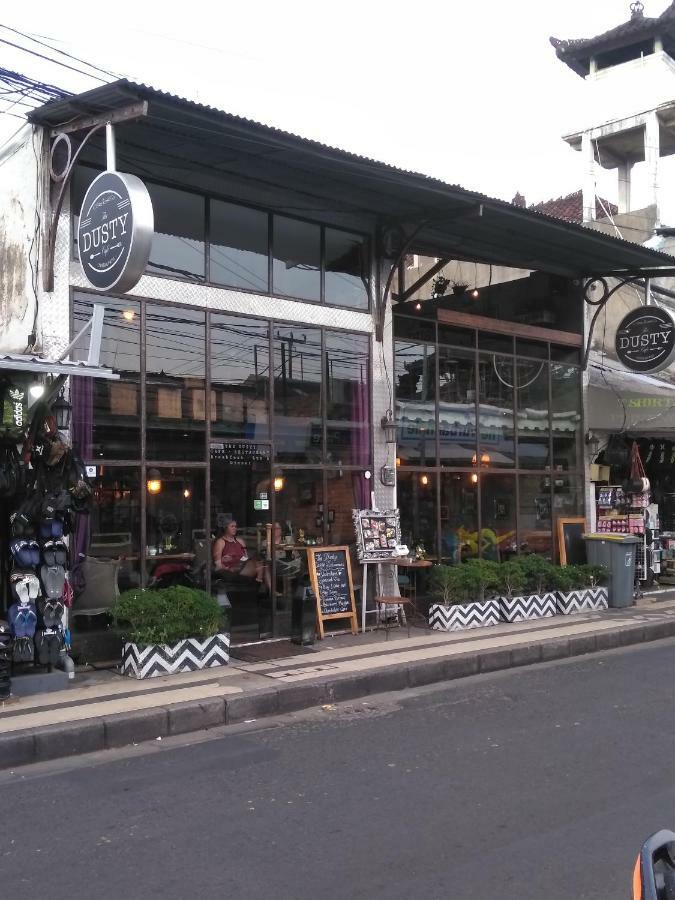 סמיניאק Villa Made East מראה חיצוני תמונה